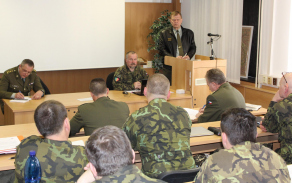 Generál Bečvár diskutoval s veliteli jednotek AZ